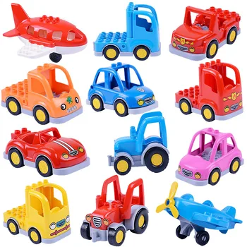 Karikatür Araba Blokları Kamyon Traktör Uçak Modeli Aksesuarları Büyük Boy Tuğla Uyumlu Büyük Marka Çocuk eğitici oyuncak Hediye
